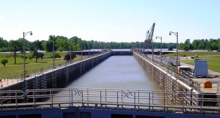 The Old River Lock inflow channel facing the Mississippi River